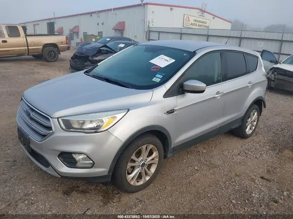 1FMCU0GD7HUD94199 2017 FORD ESCAPE - Image 2