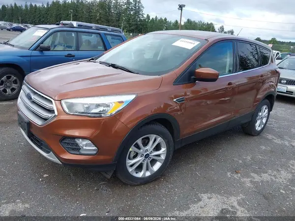 1FMCU0GD7HUD94977 2017 FORD ESCAPE - Image 2