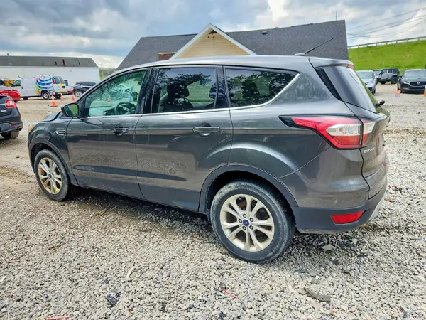 1FMCU0GD7HUE03404 2017 FORD ESCAPE - Image 2