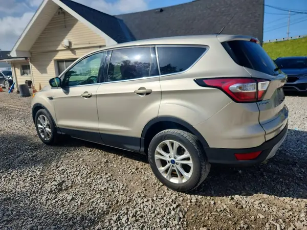 1FMCU0GD7HUE03936 2017 FORD ESCAPE - Image 2