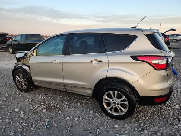 1FMCU0GD7HUE23202 2017 FORD ESCAPE - Image 2