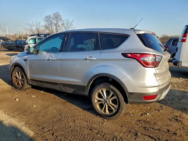 1FMCU0GD7HUE39061 2017 FORD ESCAPE - Image 2