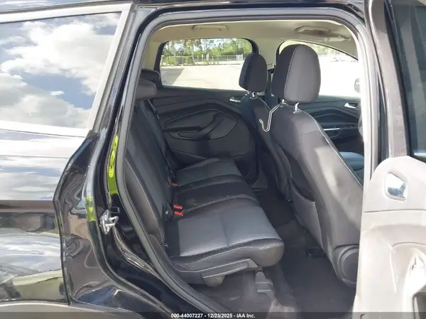 1FMCU0GD7HUF01140 2017 FORD ESCAPE - Image 8