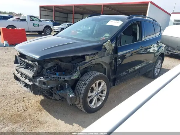 1FMCU0GD7JUA72880 2018 FORD ESCAPE - Image 2