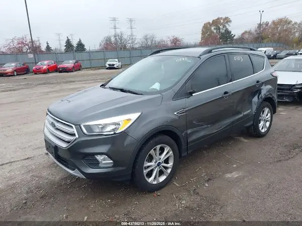 1FMCU0GD7JUA86245 2018 FORD ESCAPE - Image 2