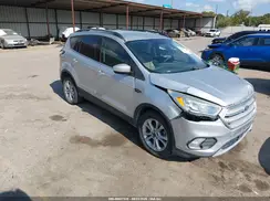 1FMCU0GD7JUB10978 2018 FORD ESCAPE