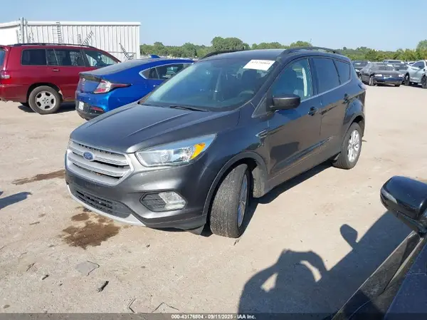 1FMCU0GD7JUB35301 2018 FORD ESCAPE - Image 2