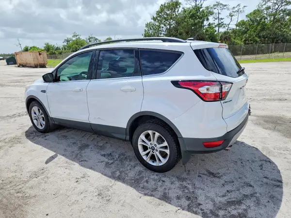 1FMCU0GD7JUB36982 2018 FORD ESCAPE - Image 2