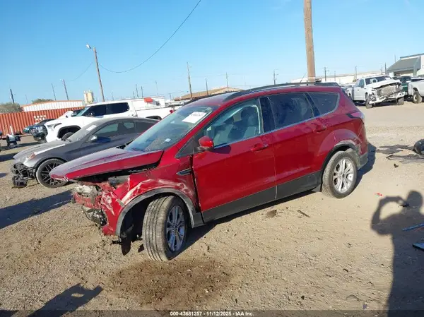 1FMCU0GD7JUB40935 2018 FORD ESCAPE - Image 2