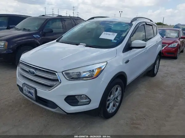 1FMCU0GD7JUB47870 2018 FORD ESCAPE - Image 2