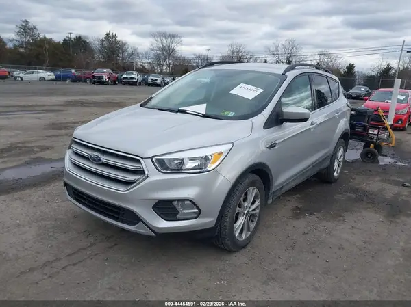 1FMCU0GD7JUB75314 2018 FORD ESCAPE - Image 2