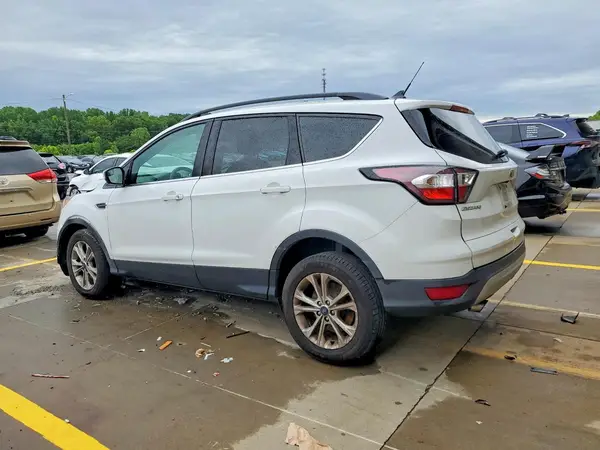 1FMCU0GD7JUC03970 2018 FORD ESCAPE - Image 2