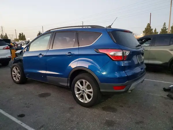 1FMCU0GD7JUC19375 2018 FORD ESCAPE - Image 2