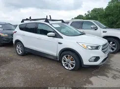 1FMCU0GD7JUC50206 2018 FORD ESCAPE