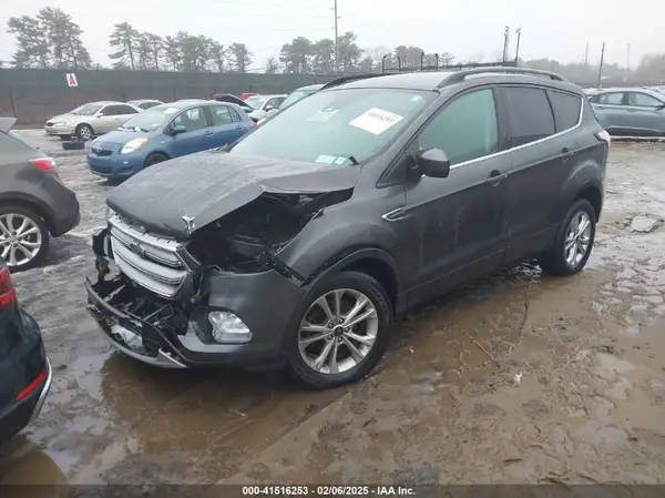 1FMCU0GD7JUD06466 2018 FORD ESCAPE - Image 2