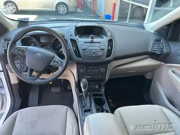 1FMCU0GD7JUD23588 2018 FORD ESCAPE - Image 2