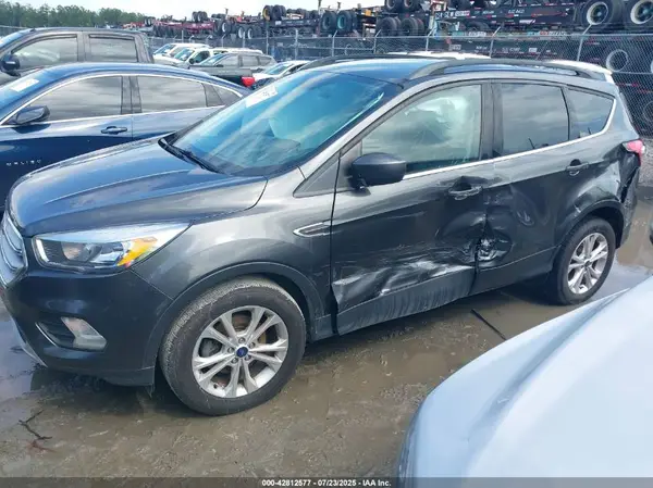 1FMCU0GD7JUD33912 2018 FORD ESCAPE - Image 2