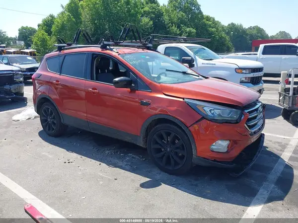 1FMCU0GD7KUA06928 2019 FORD ESCAPE - Image 1