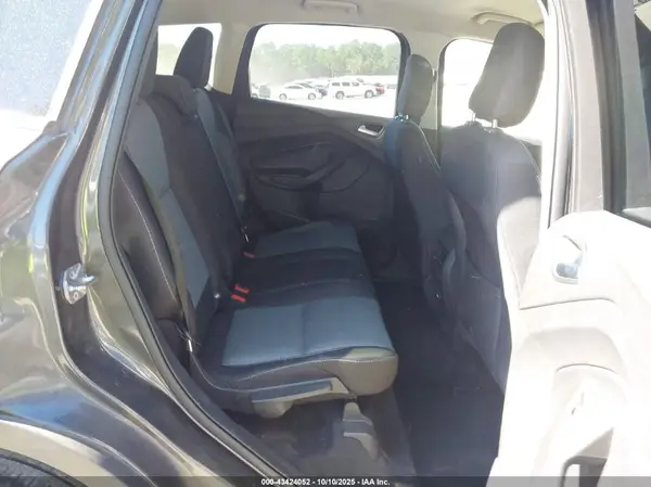 1FMCU0GD7KUA07058 2019 FORD ESCAPE - Image 8