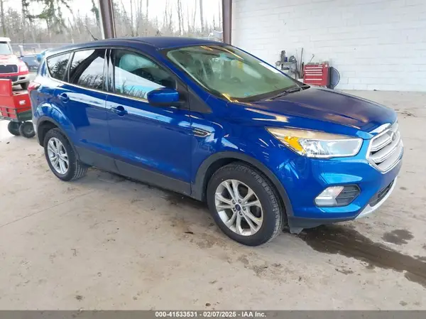 1FMCU0GD7KUA15158 2019 FORD ESCAPE - Image 1