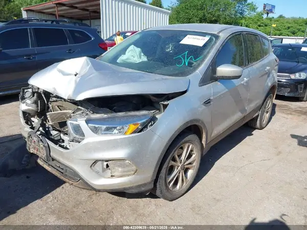1FMCU0GD7KUA41209 2019 FORD ESCAPE - Image 2