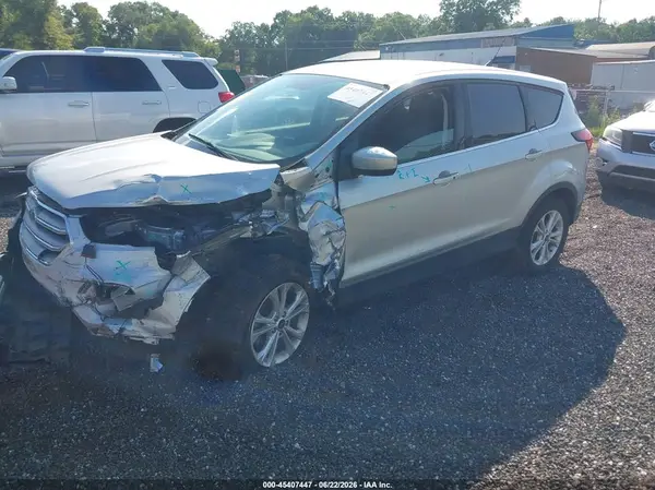 1FMCU0GD7KUA49780 2019 FORD ESCAPE - Image 2