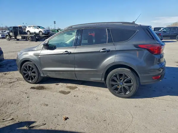 1FMCU0GD7KUB01988 2019 FORD ESCAPE - Image 2