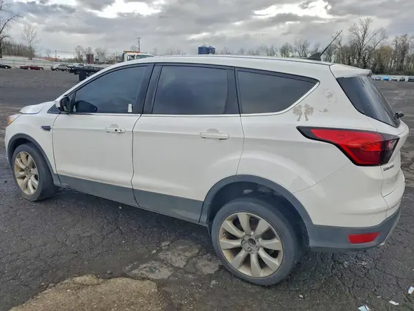 1FMCU0GD7KUB07399 2019 FORD ESCAPE - Image 2