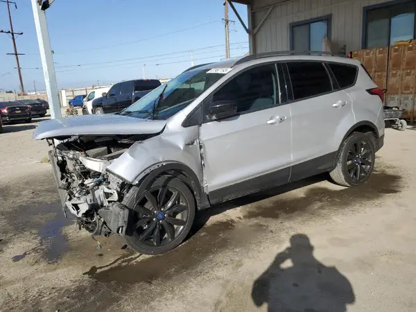 1FMCU0GD7KUB08469 2019 FORD ESCAPE - Image 1