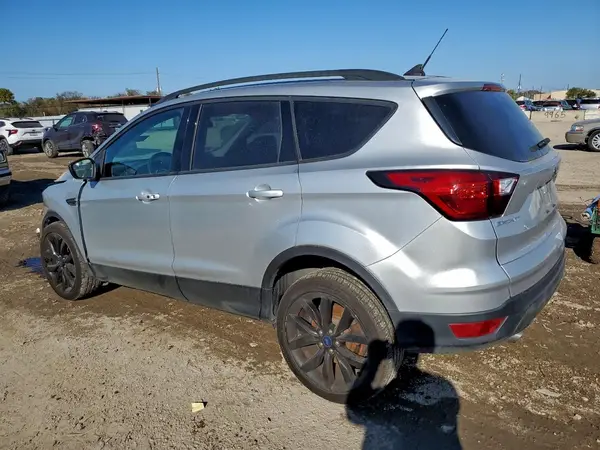 1FMCU0GD7KUB09184 2019 FORD ESCAPE - Image 2