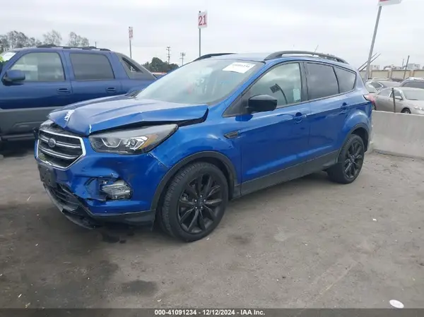 1FMCU0GD7KUB10562 2019 FORD ESCAPE - Image 2