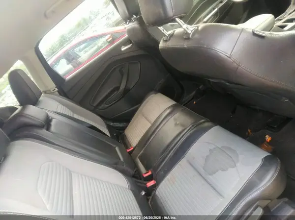 1FMCU0GD7KUB29984 2019 FORD ESCAPE - Image 8