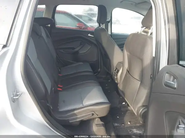 1FMCU0GD7KUB31265 2019 FORD ESCAPE - Image 8