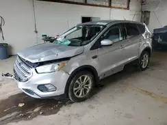 1FMCU0GD7KUB32318 2019 FORD ESCAPE