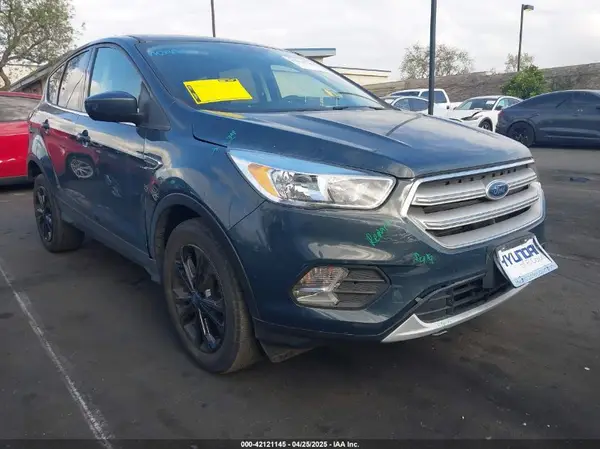 1FMCU0GD7KUB32397 2019 FORD ESCAPE - Image 1