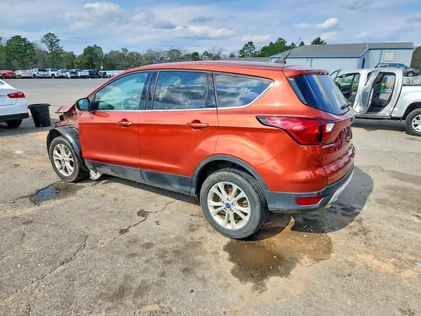 1FMCU0GD7KUB33209 2019 FORD ESCAPE - Image 2