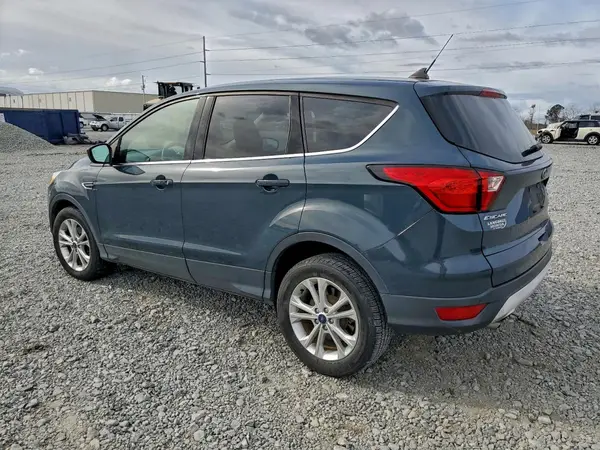 1FMCU0GD7KUB33243 2019 FORD ESCAPE - Image 2