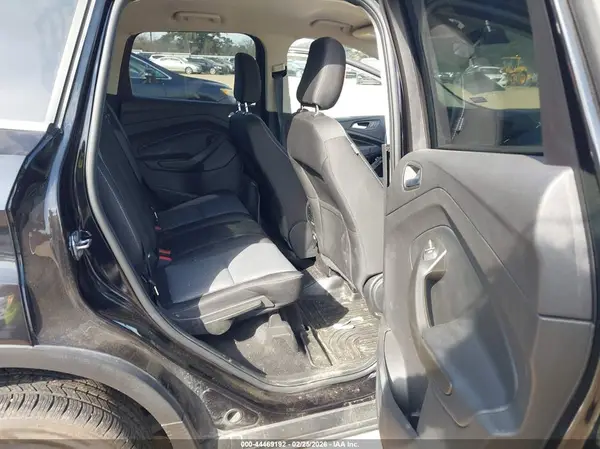 1FMCU0GD7KUB57557 2019 FORD ESCAPE - Image 8