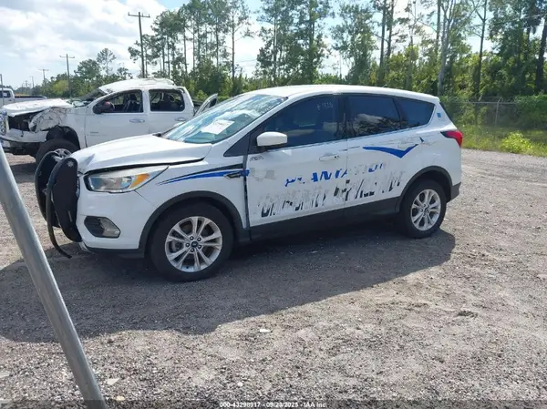 1FMCU0GD7KUB64623 2019 FORD ESCAPE - Image 2