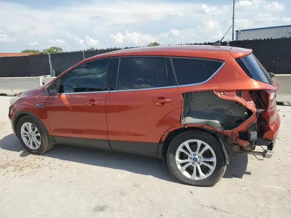 1FMCU0GD7KUB75248 2019 FORD ESCAPE - Image 2