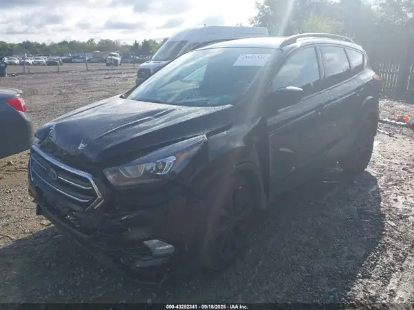 1FMCU0GD7KUB96164 2019 FORD ESCAPE - Image 2