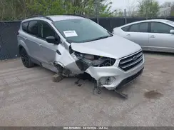 1FMCU0GD7KUC33763 2019 FORD ESCAPE