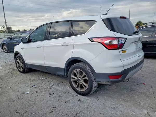 1FMCU0GD8HUA20569 2017 FORD ESCAPE - Image 2