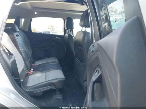 1FMCU0GD8HUA21754 2017 FORD ESCAPE - Image 8