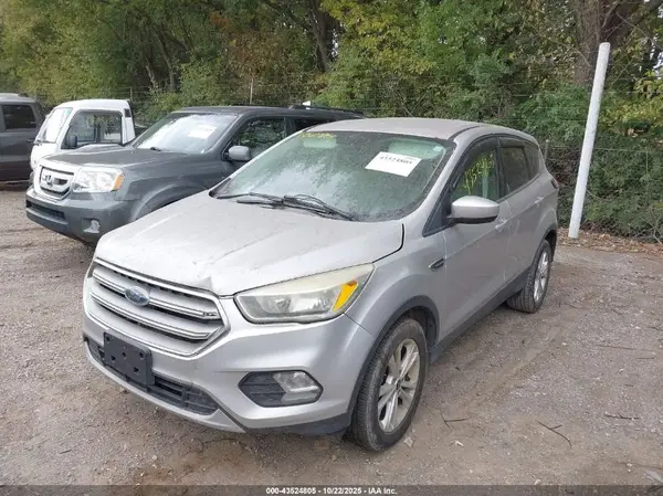 1FMCU0GD8HUA25111 2017 FORD ESCAPE - Image 2