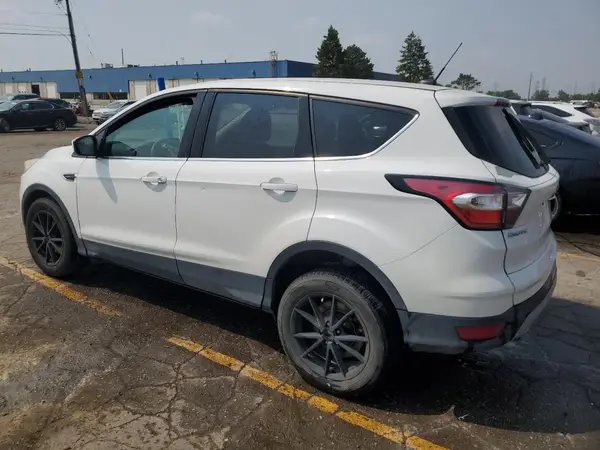 1FMCU0GD8HUA30390 2017 FORD ESCAPE - Image 2