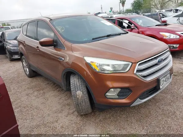 1FMCU0GD8HUA44225 2017 FORD ESCAPE - Image 1
