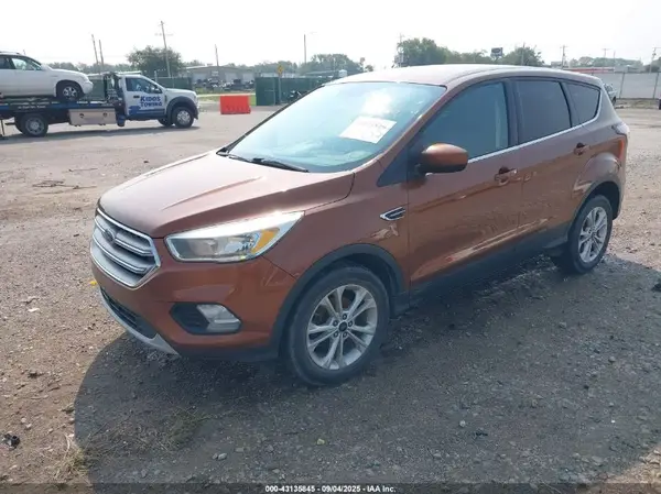 1FMCU0GD8HUA53880 2017 FORD ESCAPE - Image 2