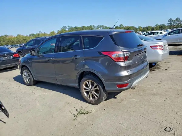 1FMCU0GD8HUA53992 2017 FORD ESCAPE - Image 2