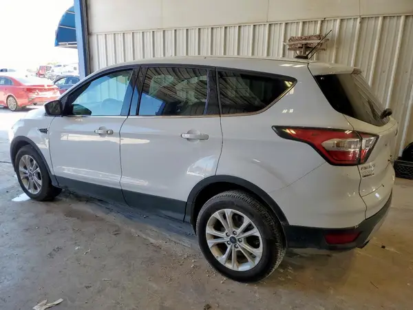 1FMCU0GD8HUA54625 2017 FORD ESCAPE - Image 2